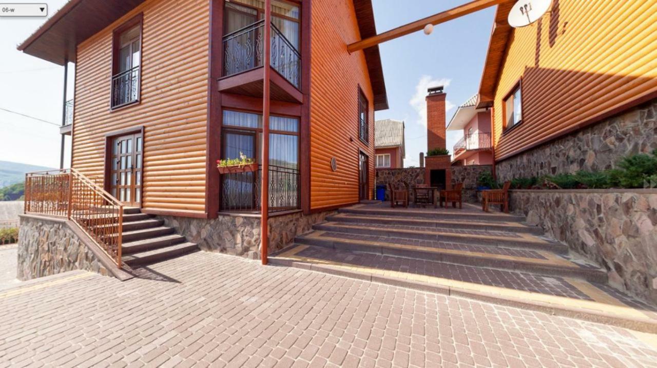 Mini hotel Solnce Karpat Poljana Exteriér fotografie